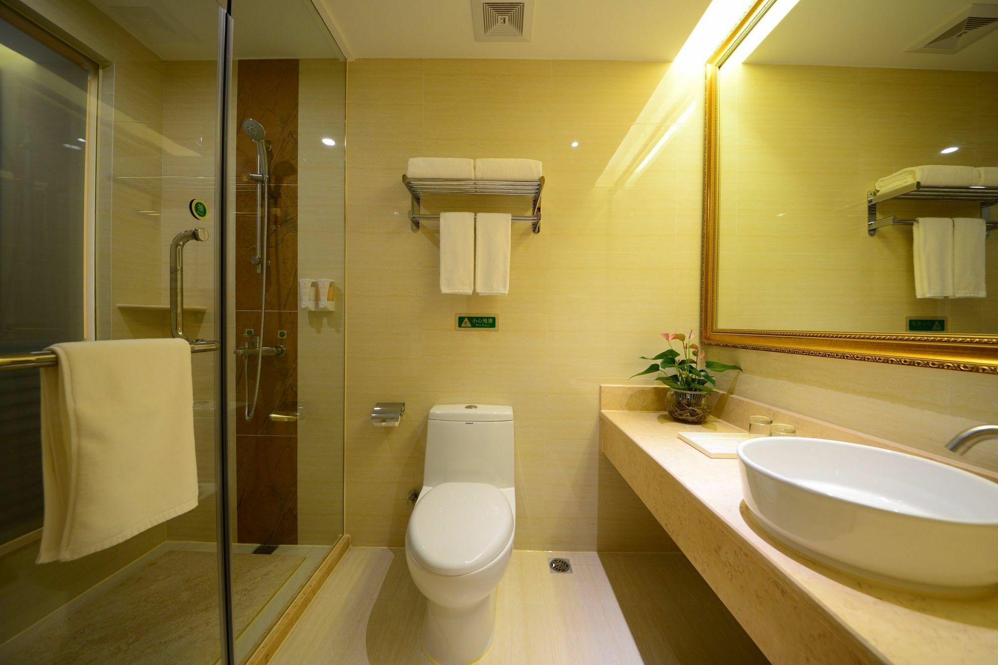Vienna International Hotel Shajing Heyi Branch Shenzhen Exteriör bild